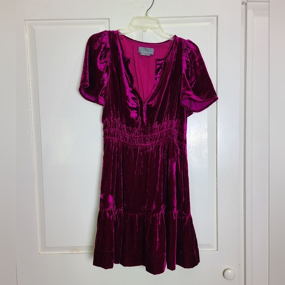ANTHROPOLOGIE Somerset Mini Dress Velvet in Wine, size S - Picture 1 of 7